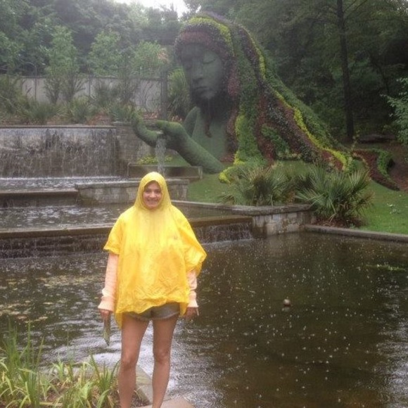 Meet your Posher, Lisa - Picture 8 of 8